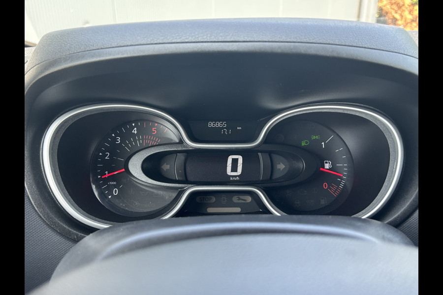Renault Trafic 2.0 dCi 120 PK / L1H1 / 1e EIG. / INRICHTING / TREKHAAK / 2X SCHUIFDEUR / AIRCO / CRUISE / NAVI