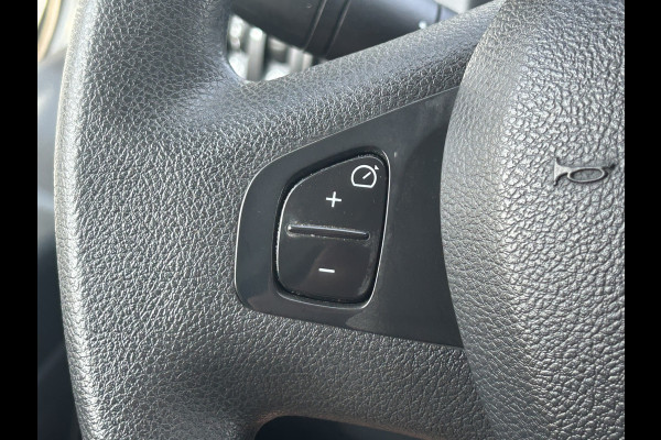 Renault Trafic 2.0 dCi 120 PK / L1H1 / 1e EIG. / INRICHTING / TREKHAAK / 2X SCHUIFDEUR / AIRCO / CRUISE / NAVI