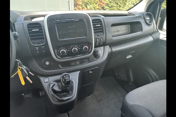 Renault Trafic 2.0 dCi 120 PK / L1H1 / 1e EIG. / INRICHTING / TREKHAAK / 2X SCHUIFDEUR / AIRCO / CRUISE / NAVI