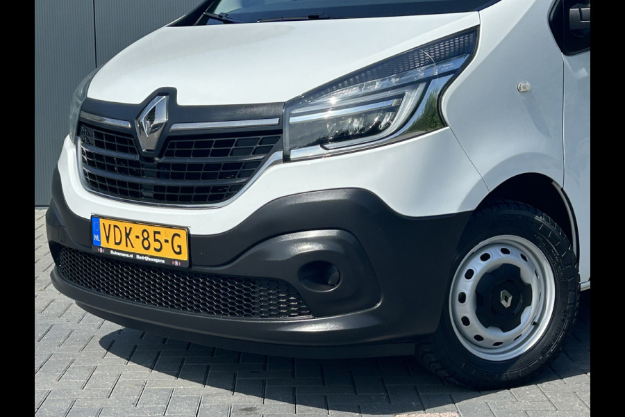 Renault Trafic 2.0 dCi 120 PK / L1H1 / 1e EIG. / INRICHTING / TREKHAAK / 2X SCHUIFDEUR / AIRCO / CRUISE / NAVI