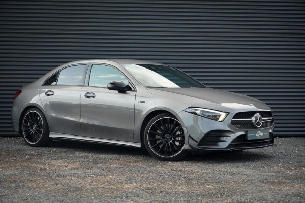 Mercedes-Benz A-Klasse AMG 35 4M / Memory / Rij-Assistentie / Night / Sfeerverlichting / Leder