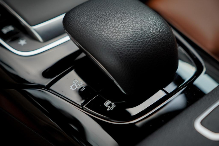 Mercedes-Benz A-Klasse AMG 35 4M / Memory / Rij-Assistentie / Night / Sfeerverlichting / Leder