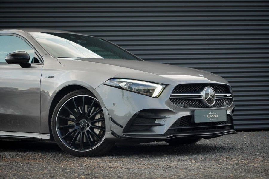 Mercedes-Benz A-Klasse AMG 35 4M / Memory / Rij-Assistentie / Night / Sfeerverlichting / Leder