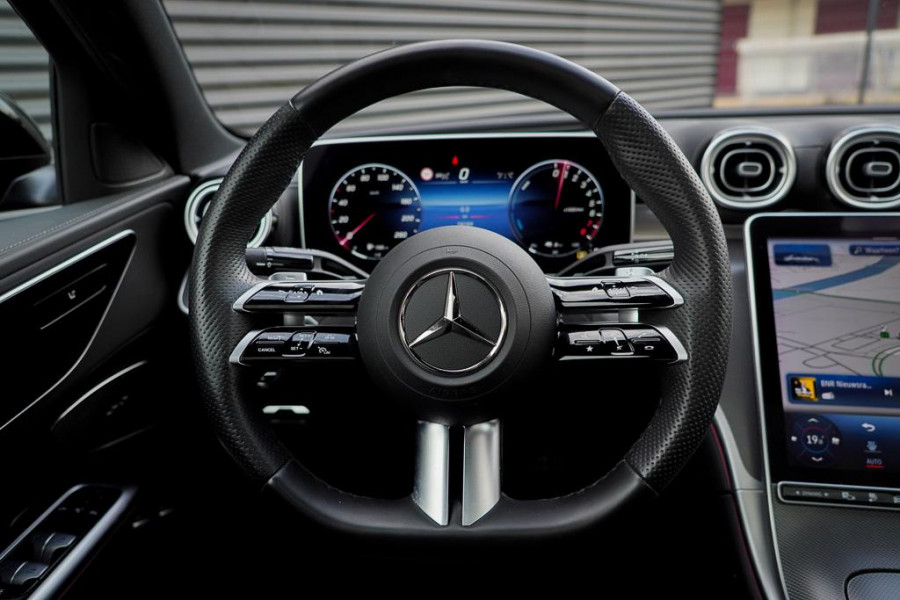 Mercedes-Benz C-Klasse 300 e AMG Line / Pano / 360 / Volleder / Incl BTW