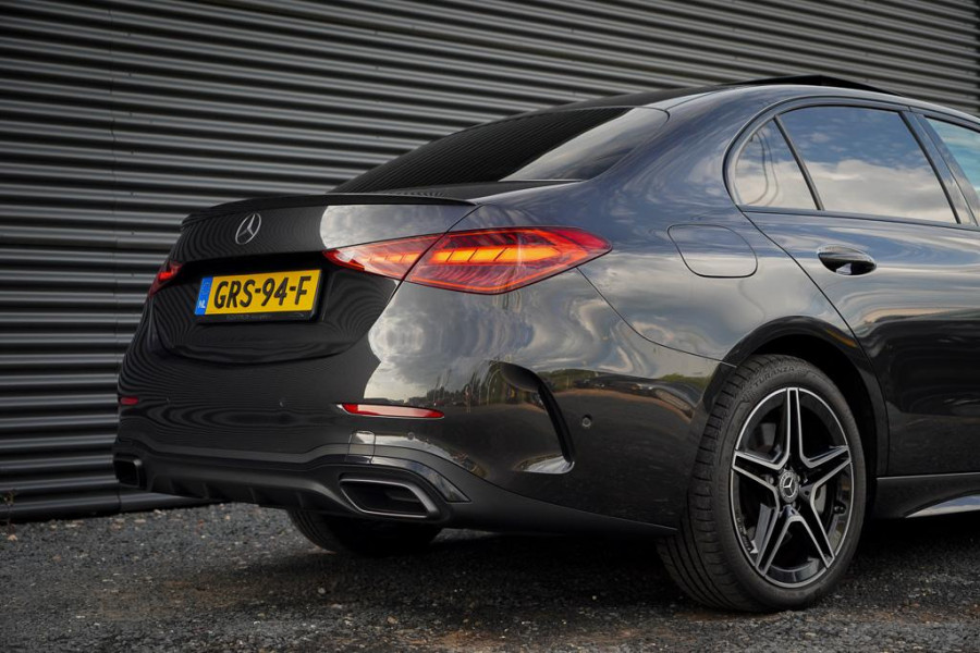 Mercedes-Benz C-Klasse 300 e AMG Line / Pano / 360 / Volleder / Incl BTW