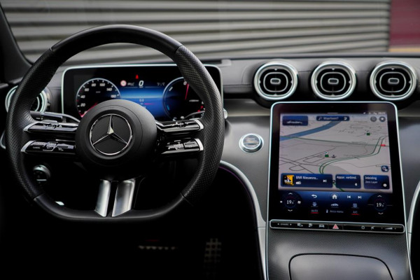 Mercedes-Benz C-Klasse 300 e AMG Line / Pano / 360 / Volleder / Incl BTW
