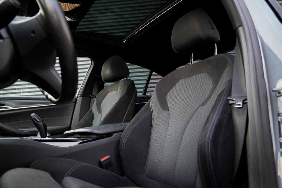 BMW 5 Serie 530e High Executive / M-Sport / Pano / Shadowline / Incl BTW / Adaptive Cruise