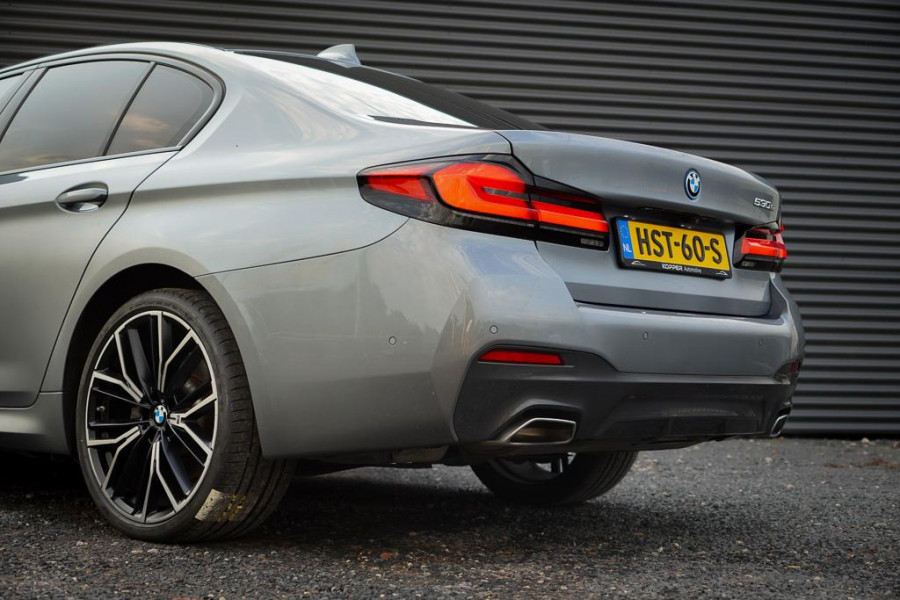BMW 5 Serie 530e High Executive / M-Sport / Pano / Shadowline / Incl BTW / Adaptive Cruise