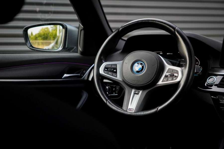 BMW 5 Serie 530e High Executive / M-Sport / Pano / Shadowline / Incl BTW / Adaptive Cruise