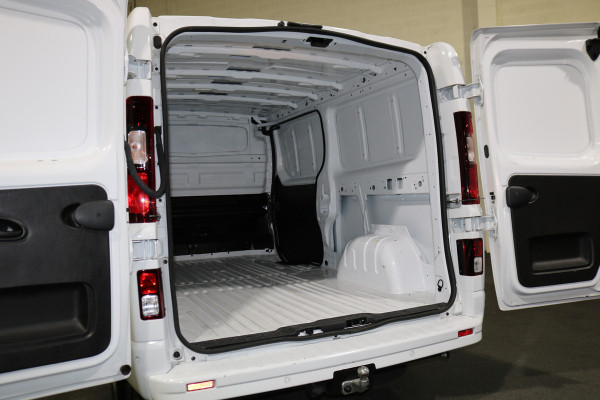 Renault Trafic 2.0 dCi 150PK Automaat L2H1 Work Edition Apple Carplay Trekhaak