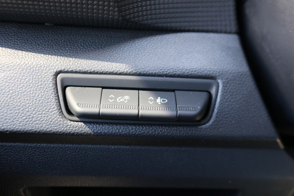 Renault Trafic 2.0 dCi 150PK Automaat L2H1 Work Edition Apple Carplay Trekhaak
