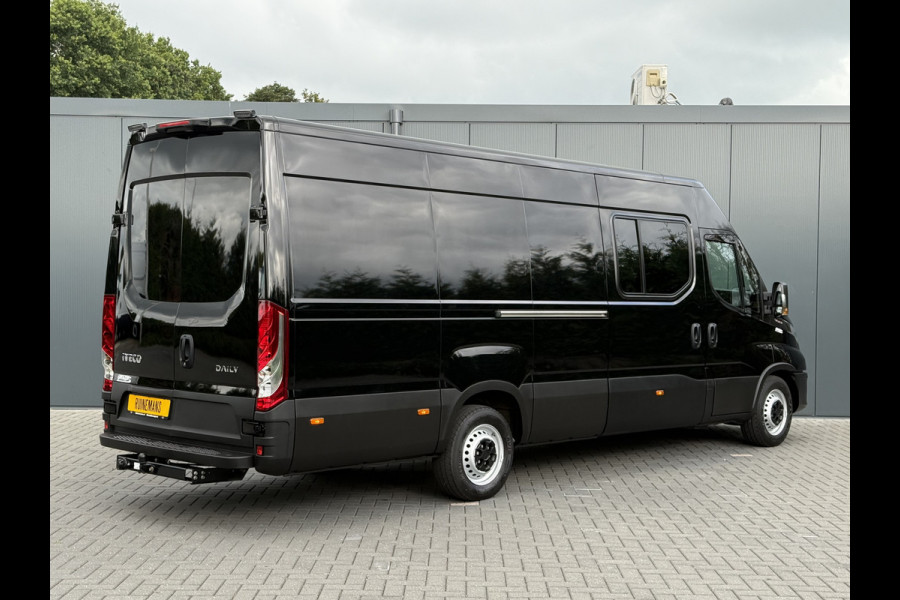Iveco Daily 35S18 3.0 180 PK AUTOMAAT / DUBBELE CABINE / TREKHAAK / CAMERA / CRUISE / NAVI / 3500 KG AHG