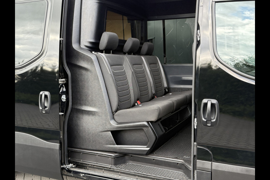 Iveco Daily 35S18 3.0 180 PK AUTOMAAT / DUBBELE CABINE / TREKHAAK / CAMERA / CRUISE / NAVI / 3500 KG AHG