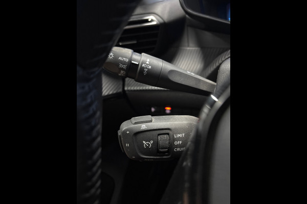 Peugeot 2008 1.2 PureTech Blue Lease Allure