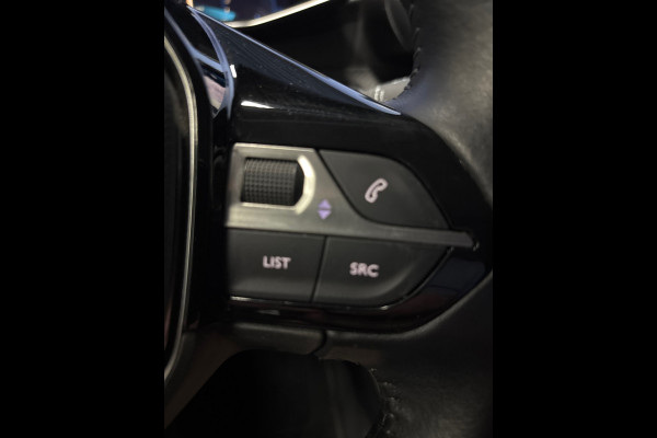 Peugeot 2008 1.2 PureTech Blue Lease Allure
