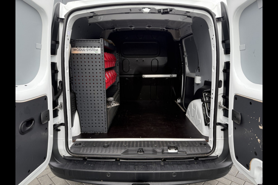 Renault Kangoo 1.5 dCi / L1H1 / 1e EIG. / AIRCO / CRUISE / INRICHTING / NAVI / BLUETOOTH / TREKHAAK