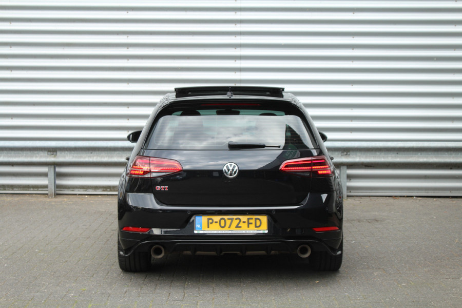 Volkswagen Golf 2.0 TSI 290pk GTI TCR DSG7 Panoramadak Clima Cruise Navi Camera Akrapovic Dig. Cockpit 18"LMV