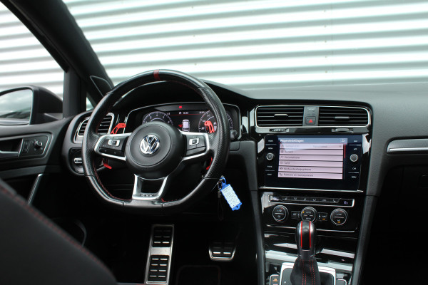 Volkswagen Golf 2.0 TSI 290pk GTI TCR DSG7 Panoramadak Clima Cruise Navi Camera Akrapovic Dig. Cockpit 18"LMV