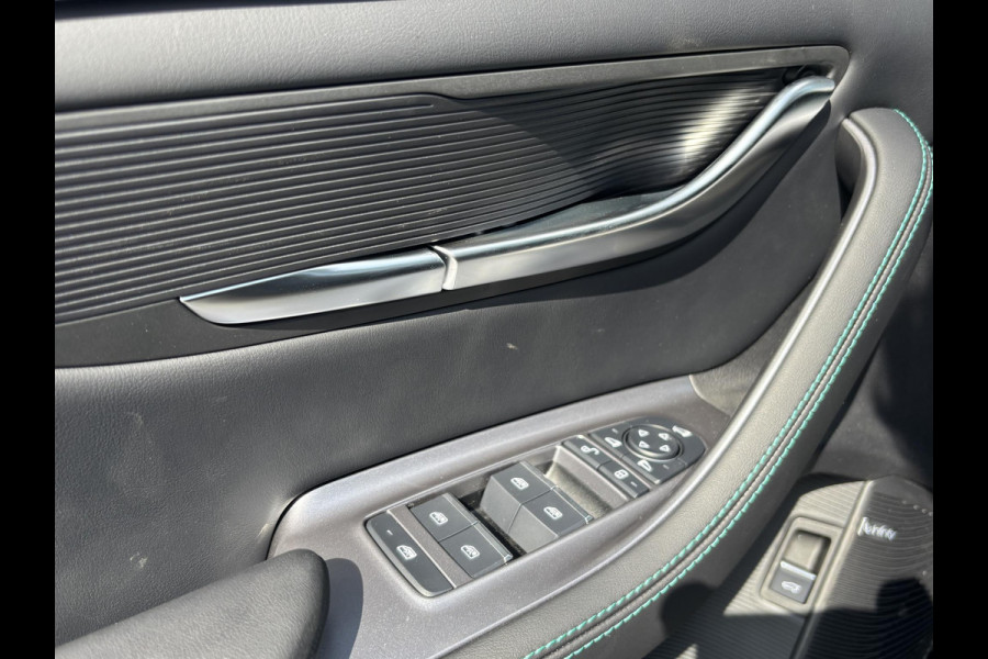 BYD SEAL U 1.5 DM-i FWD Comfort 26.6kWh PHEV UNIEK IN NL! tot 125km electrisch rijbereik | 6 jaar volledige BYD GARANTIE | NIEUWE AUTO |