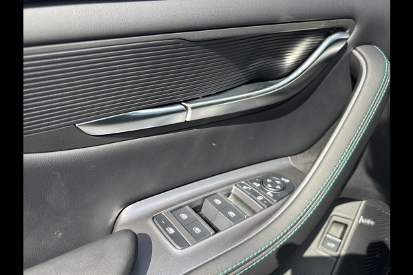 BYD SEAL U 1.5 DM-i FWD Comfort 26.6kWh PHEV UNIEK IN NL! tot 125km electrisch rijbereik | 6 jaar volledige BYD GARANTIE | NIEUWE AUTO |