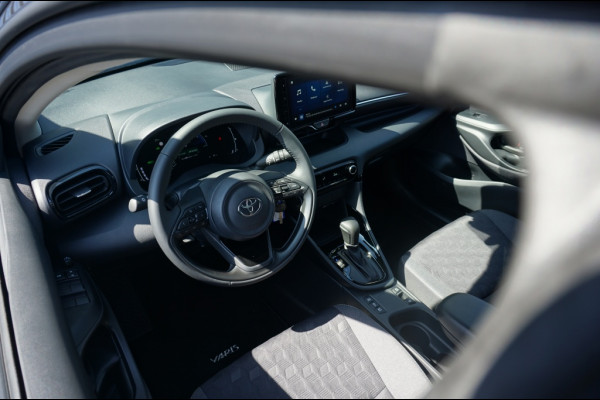 Toyota Yaris Hyb. 115PK Dynamic AUTOMAAT ADAPTIVE | CAMERA | CARPLAY | NIEUW!