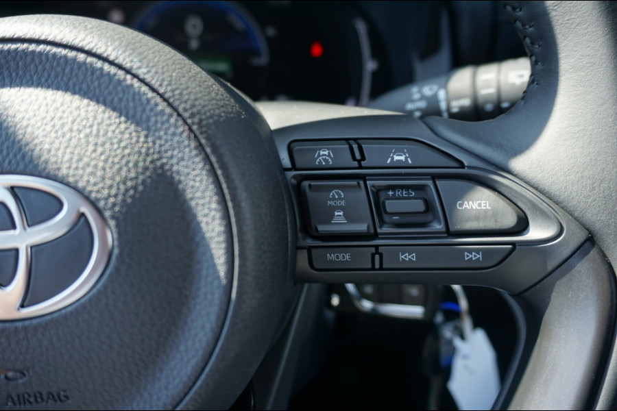 Toyota Yaris Hyb. 115PK Dynamic AUTOMAAT ADAPTIVE | CAMERA | CARPLAY | NIEUW!