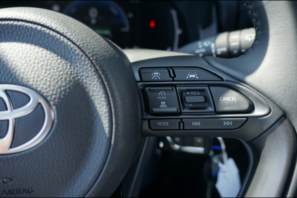 Toyota Yaris Hyb. 115PK Dynamic AUTOMAAT ADAPTIVE | CAMERA | CARPLAY | NIEUW!