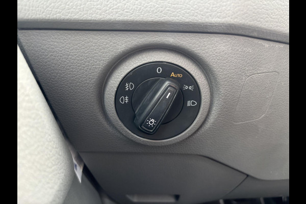 Volkswagen Crafter 2.0*L3H2*A/C*ACC*3000KG*HAAK*CAM*NAVI*3P*CARPLAY*