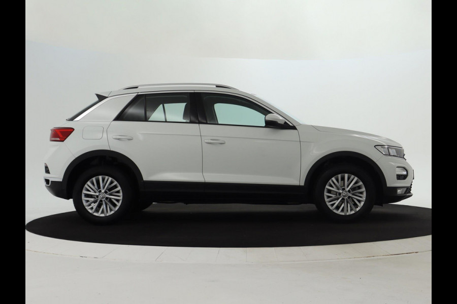 Volkswagen T-Roc 1.0 TSI Style Business NAVI | Carplay | Adaptive Cruise | PDC | Virtual cockpit