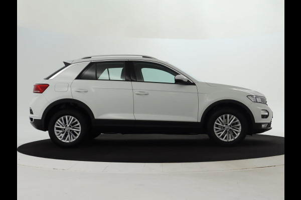 Volkswagen T-Roc 1.0 TSI Style Business NAVI | Carplay | Adaptive Cruise | PDC | Virtual cockpit
