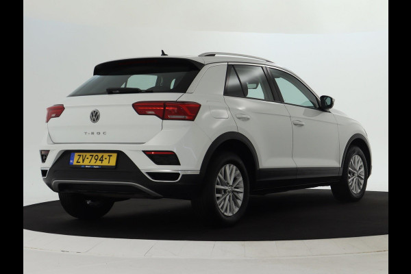 Volkswagen T-Roc 1.0 TSI Style Business NAVI | Carplay | Adaptive Cruise | PDC | Virtual cockpit