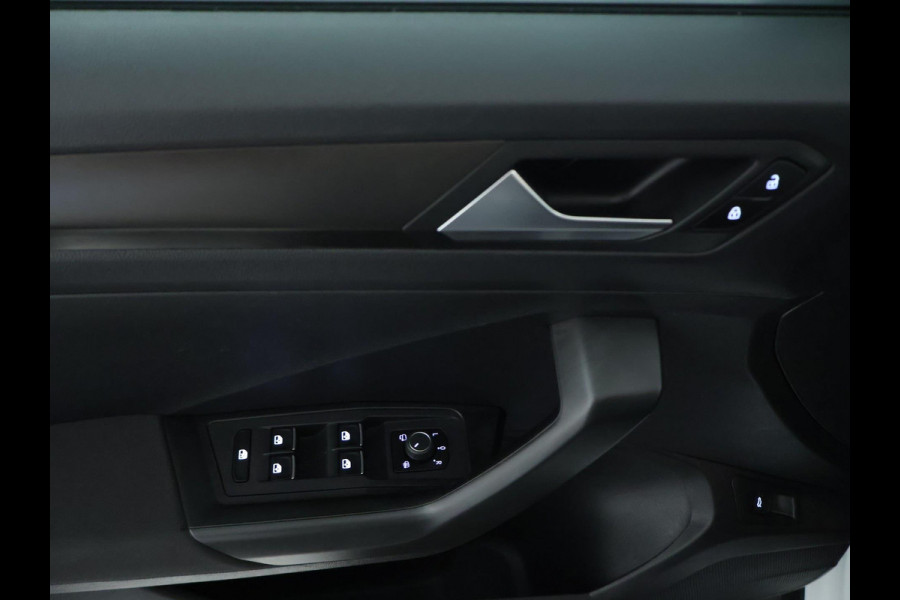 Volkswagen T-Roc 1.0 TSI Style Business NAVI | Carplay | Adaptive Cruise | PDC | Virtual cockpit