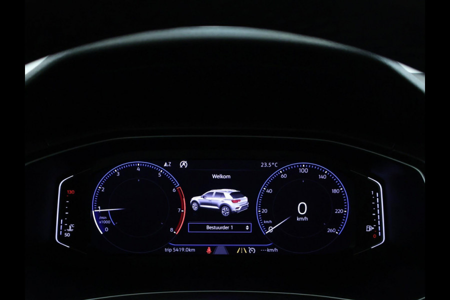 Volkswagen T-Roc 1.0 TSI Style Business NAVI | Carplay | Adaptive Cruise | PDC | Virtual cockpit