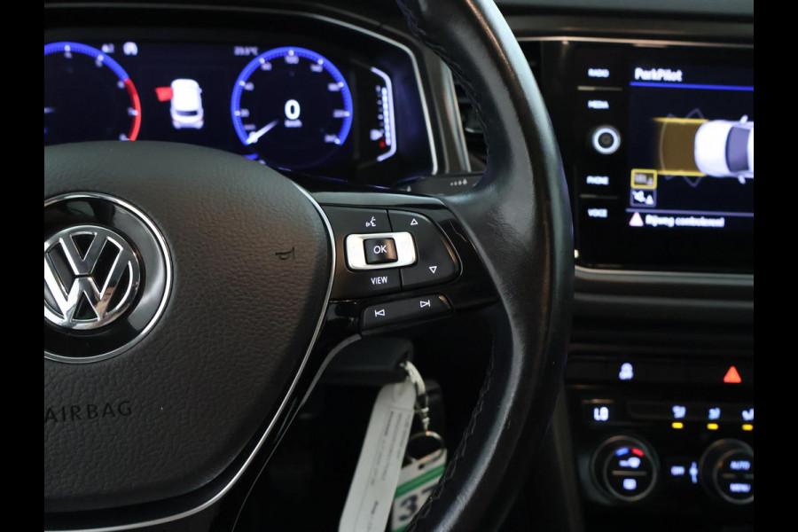 Volkswagen T-Roc 1.0 TSI Style Business NAVI | Carplay | Adaptive Cruise | PDC | Virtual cockpit