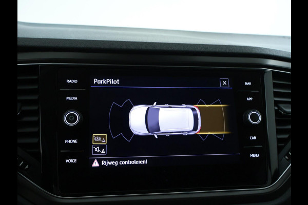 Volkswagen T-Roc 1.0 TSI Style Business NAVI | Carplay | Adaptive Cruise | PDC | Virtual cockpit