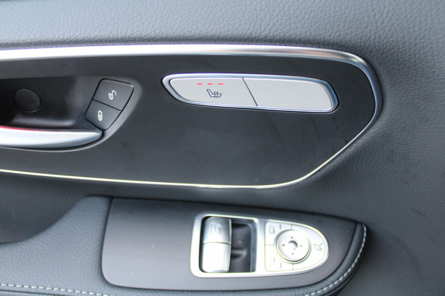 Mercedes-Benz V-Klasse 220d / Lang / DC / New Model / 2x Elec Schuifdeur / Night Pakket / Camera / NIEUWSTAAT