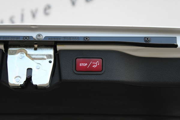 Mercedes-Benz V-Klasse 220d / Lang / DC / New Model / 2x Elec Schuifdeur / Night Pakket / Camera / NIEUWSTAAT