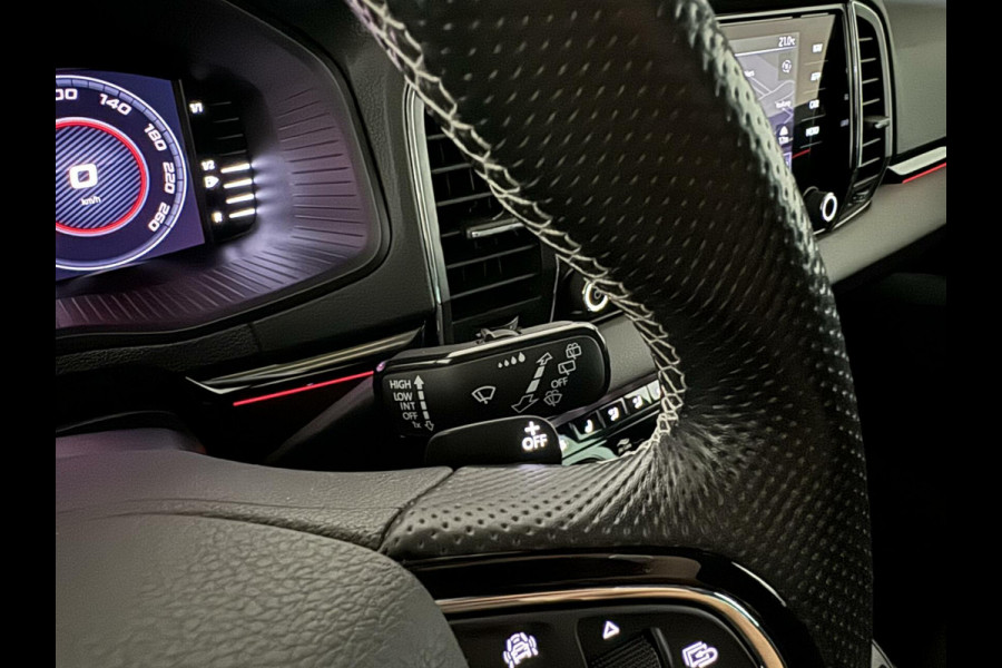 Škoda Karoq 1.5 TSI ACT Sportline Virtual Pano Canton Carplay NAP