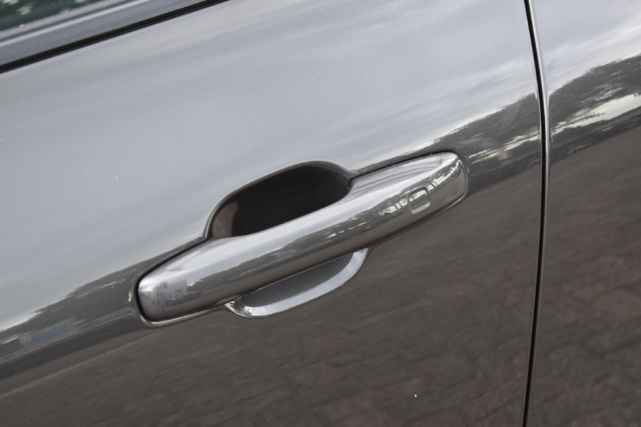 Volvo XC60 T6 350PK AWD Plus Dark | Trekhaak | 360 Camera | H&K | Blis | ACC | Leder | Pilot assist