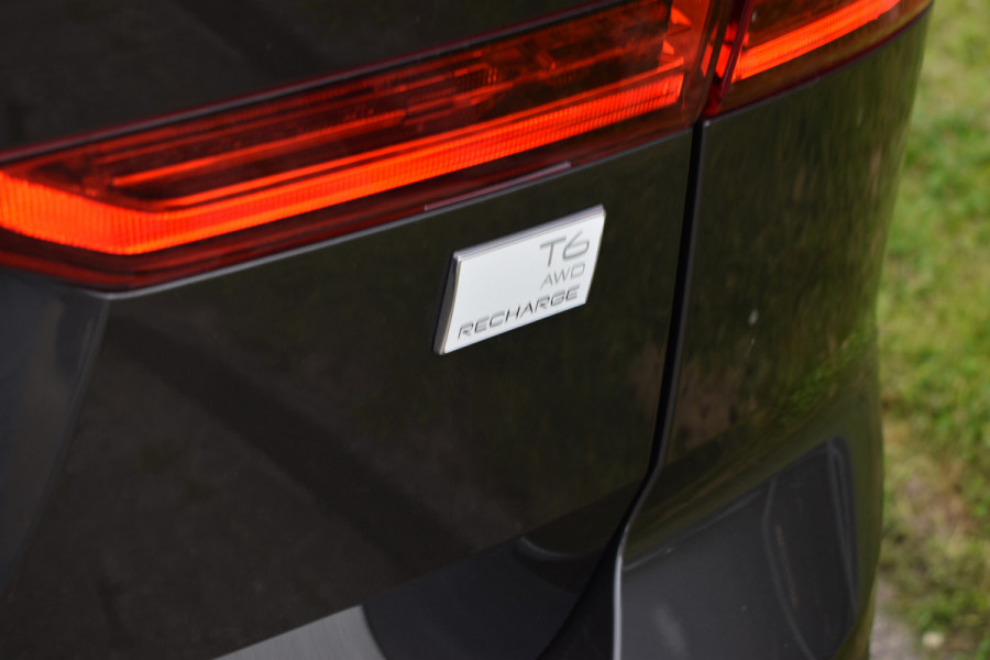 Volvo XC60 T6 350PK AWD Plus Dark | Trekhaak | 360 Camera | H&K | Blis | ACC | Leder | Pilot assist
