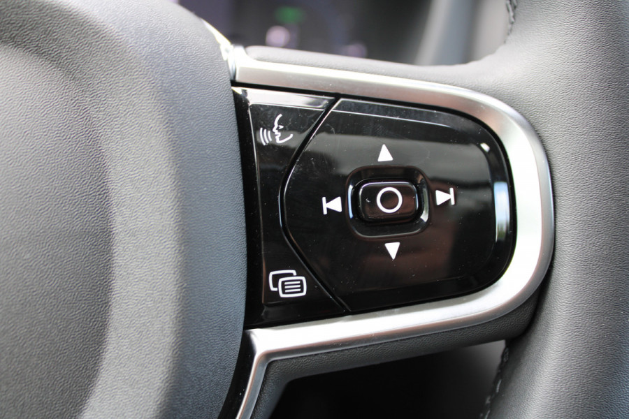 Volvo XC60 T6 350PK AWD Plus Dark | Trekhaak | 360 Camera | H&K | Blis | ACC | Leder | Pilot assist