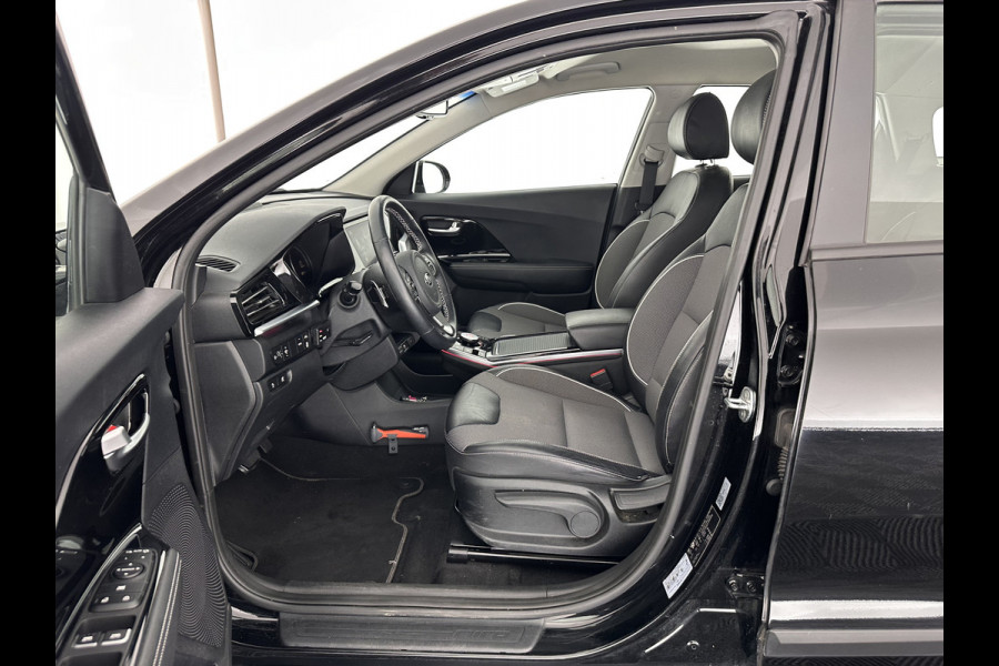 Kia e-Niro DynamicLine 64 kWh [ 3-Fase ] (INCL-BTW)  Aut. *LEATHER-FABRIC | NAVI-FULLMAP | AMBIENT-LIGHT | DAB+ | ADAPTIVE-CRUISE | CAMERA | HEATED-COMFORTSEATS | KEYLESS | DIGI-COCKPIT | SHIFT-PADDLES | CARPLAY | 17"ALU*