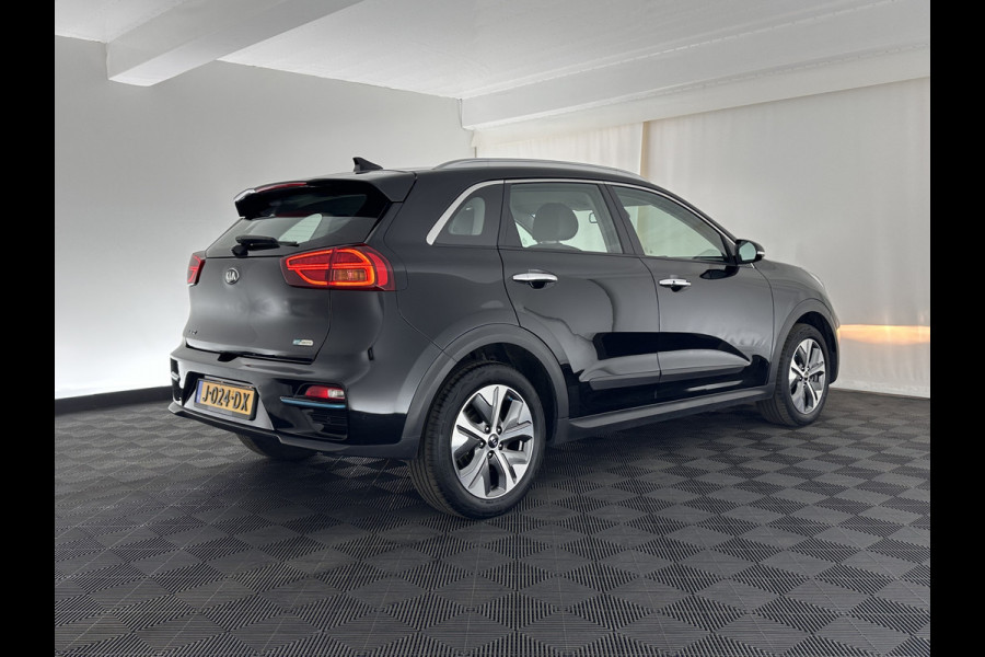Kia e-Niro DynamicLine 64 kWh [ 3-Fase ] (INCL-BTW)  Aut. *LEATHER-FABRIC | NAVI-FULLMAP | AMBIENT-LIGHT | DAB+ | ADAPTIVE-CRUISE | CAMERA | HEATED-COMFORTSEATS | KEYLESS | DIGI-COCKPIT | SHIFT-PADDLES | CARPLAY | 17"ALU*