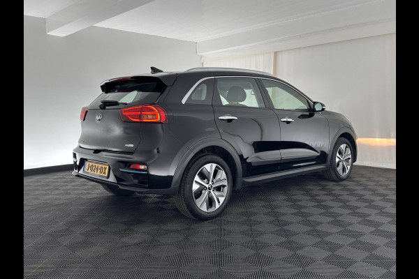 Kia e-Niro DynamicLine 64 kWh [ 3-Fase ] (INCL-BTW)  Aut. *LEATHER-FABRIC | NAVI-FULLMAP | AMBIENT-LIGHT | DAB+ | ADAPTIVE-CRUISE | CAMERA | HEATED-COMFORTSEATS | KEYLESS | DIGI-COCKPIT | SHIFT-PADDLES | CARPLAY | 17"ALU*