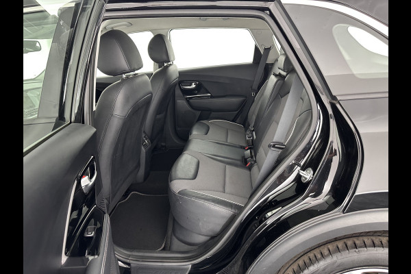 Kia e-Niro DynamicLine 64 kWh [ 3-Fase ] (INCL-BTW)  Aut. *LEATHER-FABRIC | NAVI-FULLMAP | AMBIENT-LIGHT | DAB+ | ADAPTIVE-CRUISE | CAMERA | HEATED-COMFORTSEATS | KEYLESS | DIGI-COCKPIT | SHIFT-PADDLES | CARPLAY | 17"ALU*