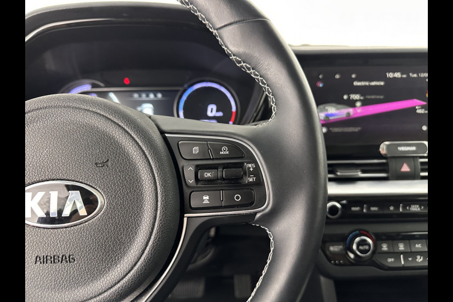 Kia e-Niro DynamicLine 64 kWh [ 3-Fase ] (INCL-BTW)  Aut. *LEATHER-FABRIC | NAVI-FULLMAP | AMBIENT-LIGHT | DAB+ | ADAPTIVE-CRUISE | CAMERA | HEATED-COMFORTSEATS | KEYLESS | DIGI-COCKPIT | SHIFT-PADDLES | CARPLAY | 17"ALU*
