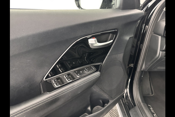 Kia e-Niro DynamicLine 64 kWh [ 3-Fase ] (INCL-BTW)  Aut. *LEATHER-FABRIC | NAVI-FULLMAP | AMBIENT-LIGHT | DAB+ | ADAPTIVE-CRUISE | CAMERA | HEATED-COMFORTSEATS | KEYLESS | DIGI-COCKPIT | SHIFT-PADDLES | CARPLAY | 17"ALU*