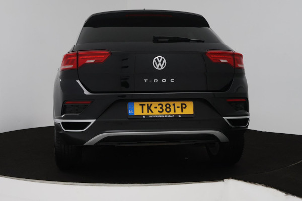 Volkswagen T-Roc 1.0 TSI Style (DIGITALE COCKPIT, PARKEERSENSOREN, CRUISE CONTROL ADAPTIEF, CARPLAY NAVIGATIE, NL-AUTO)