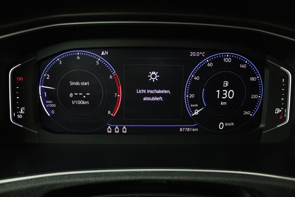 Volkswagen T-Roc 1.0 TSI Style (DIGITALE COCKPIT, PARKEERSENSOREN, CRUISE CONTROL ADAPTIEF, CARPLAY NAVIGATIE, NL-AUTO)