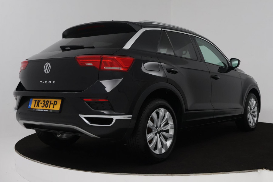 Volkswagen T-Roc 1.0 TSI Style (DIGITALE COCKPIT, PARKEERSENSOREN, CRUISE CONTROL ADAPTIEF, CARPLAY NAVIGATIE, NL-AUTO)